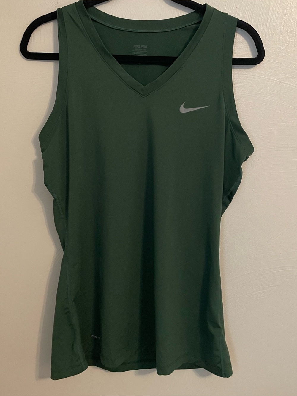 Nike women’s athletic tank size large